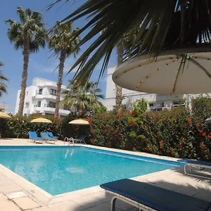 https://sunflower-hotel-apartments.hotelsatayianapa.com